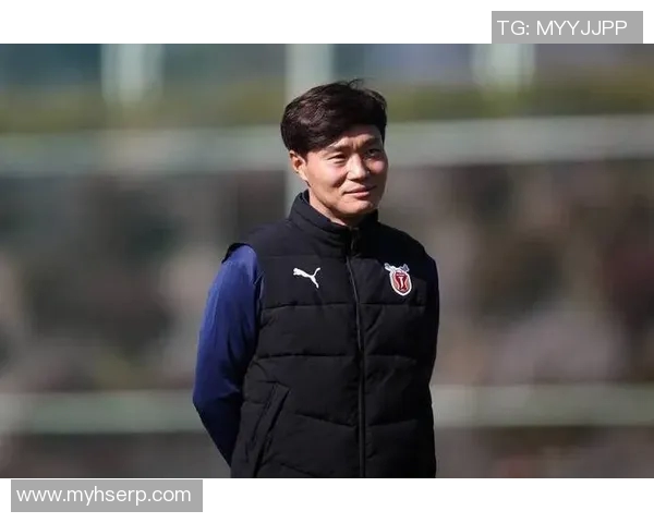 足球明星李玮锋近况揭秘他在职业生涯转型后的新挑战与生活状态